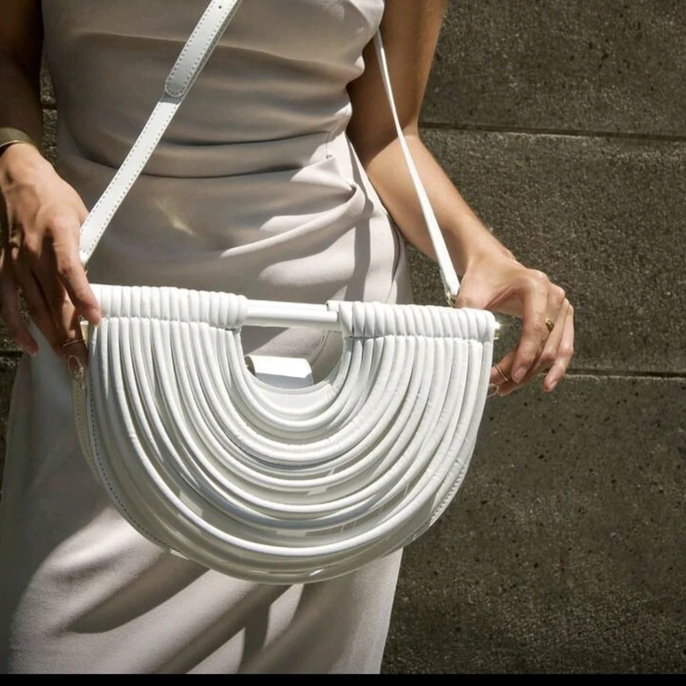 Summer Ready Purse Perfect For A Wedding - Picture 4 of 8